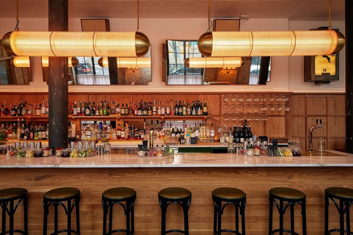 Le Crocodile, French Brasserie restaurant in Williamsburg