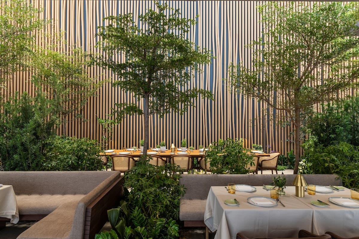 Le Pavillon, French (Seafood) restaurant in Midtown East