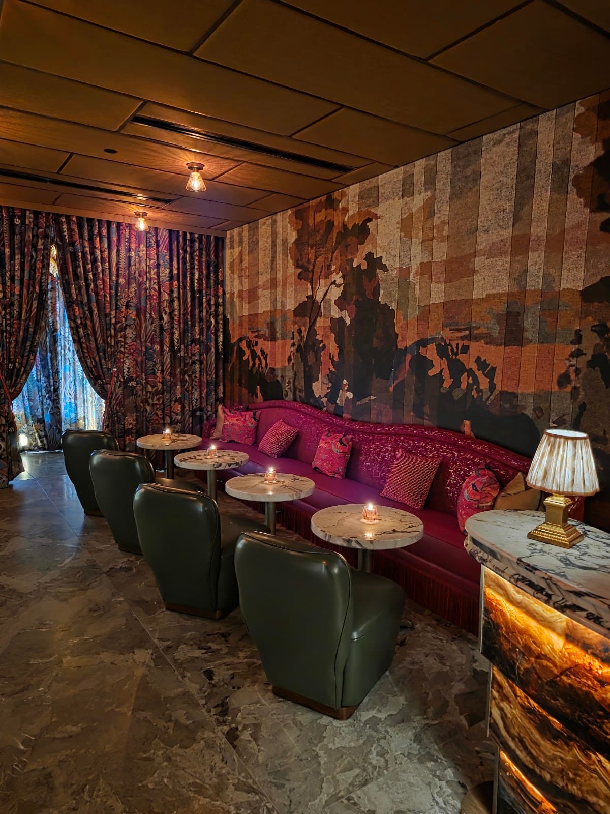 Sirrah, Modern French restaurant in Meatpacking District