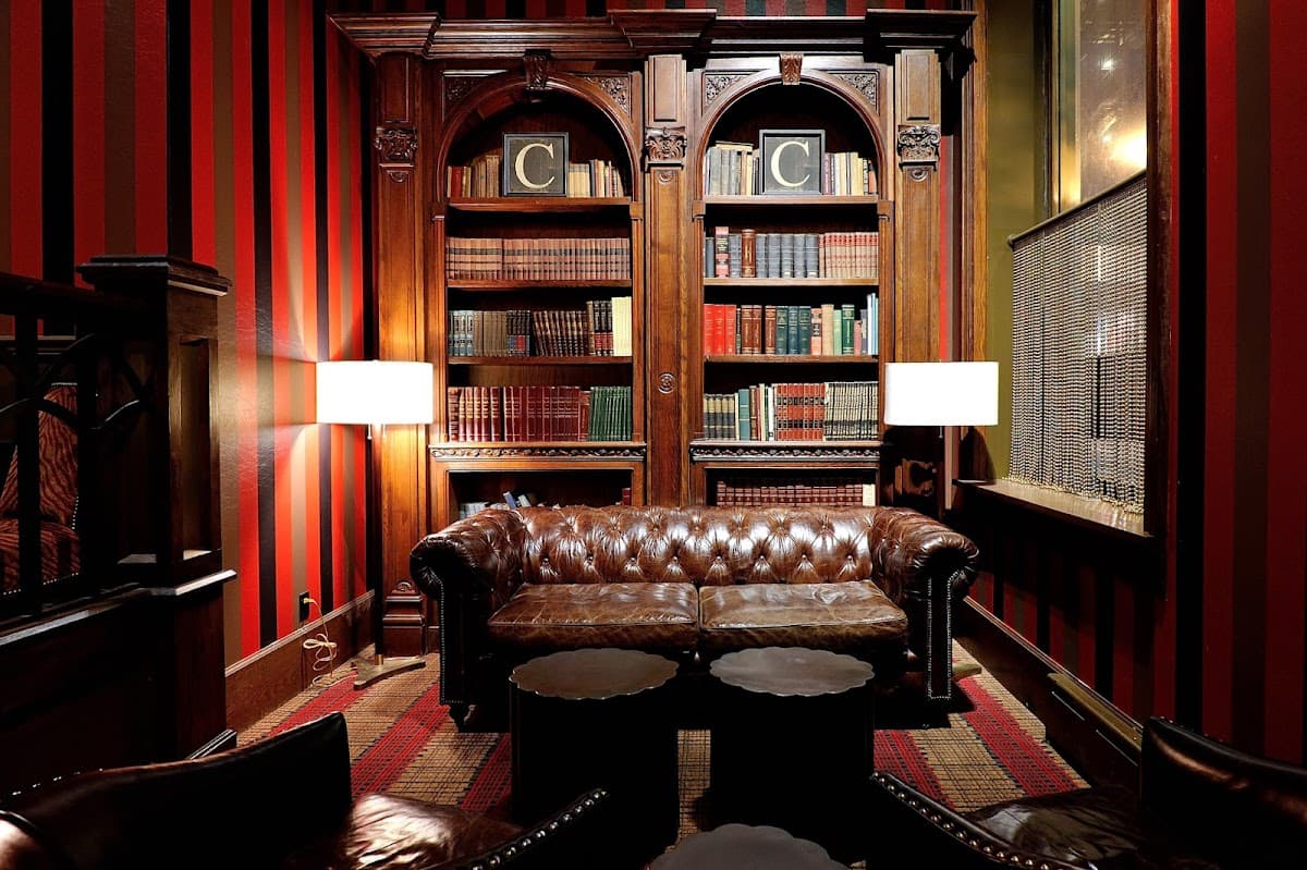 The Carnegie Club, Bar restaurant in Midtown West