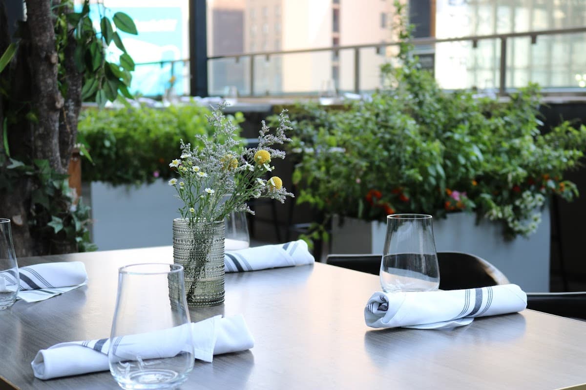 VERSA, American/Event Space restaurant in Chelsea